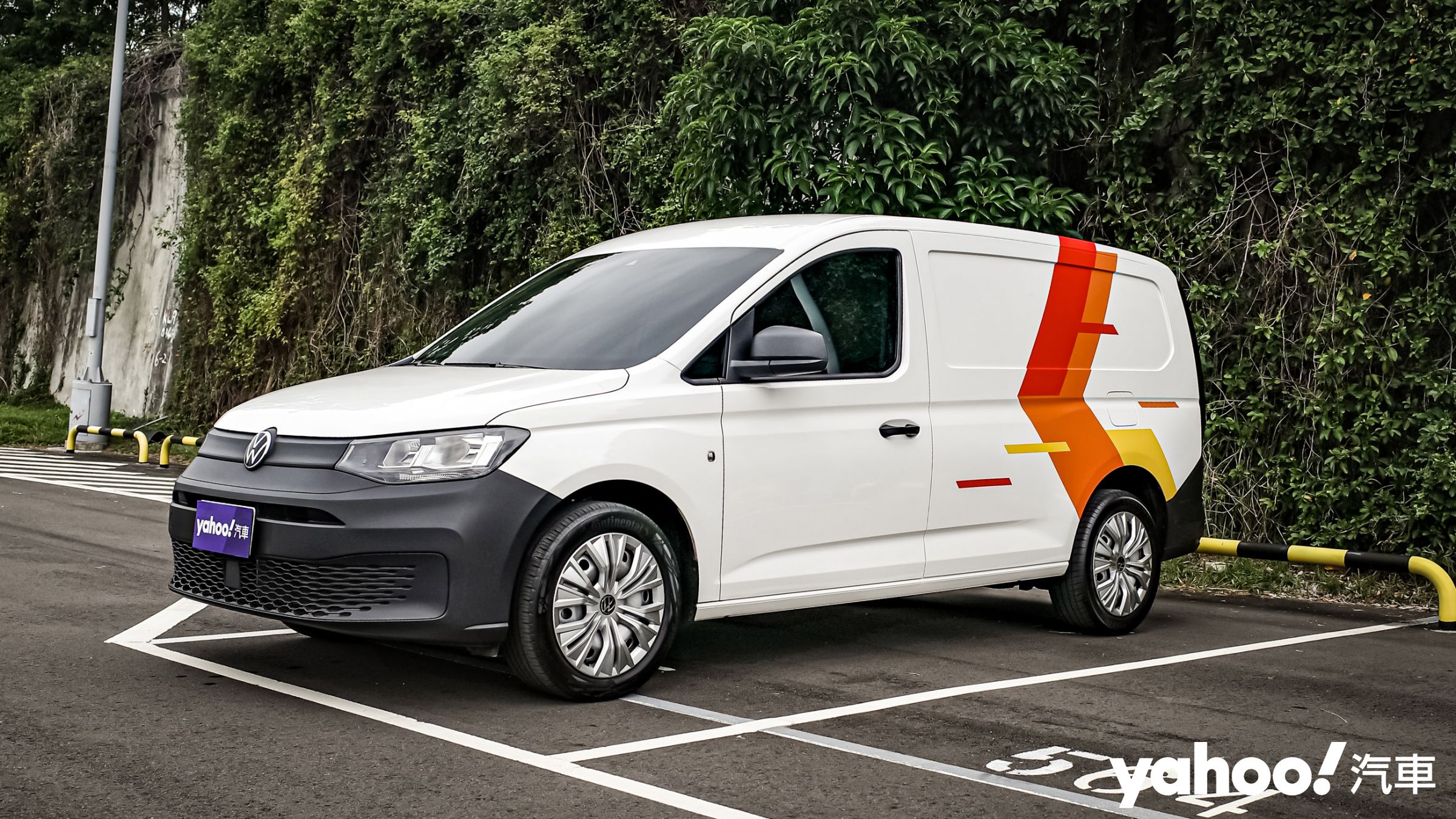 2021 Volkswagen Nutzfahrzeuge Caddy Cargo長軸手排版試駕！正潮大Van駕到！