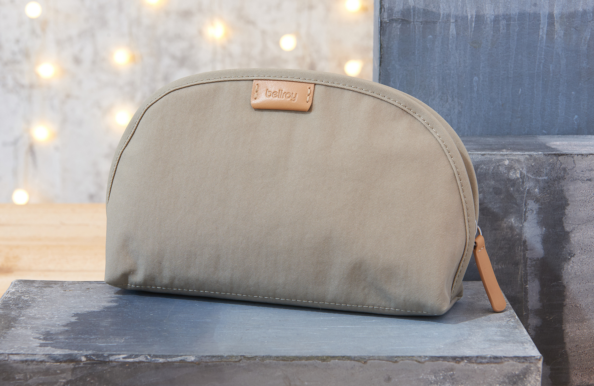 Bellroy Classic Pouch (Lunar color) for the Engadget 2021 Holiday Gift Guide. 