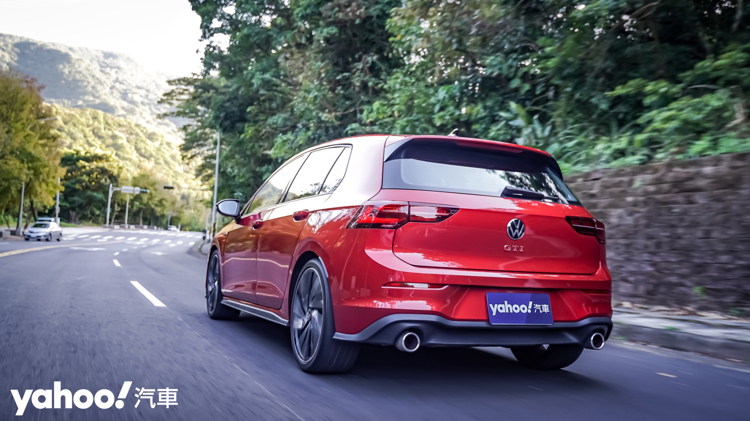 2022 Volkswagen Golf GTI試駕體驗，電控加身延續傳奇血脈！