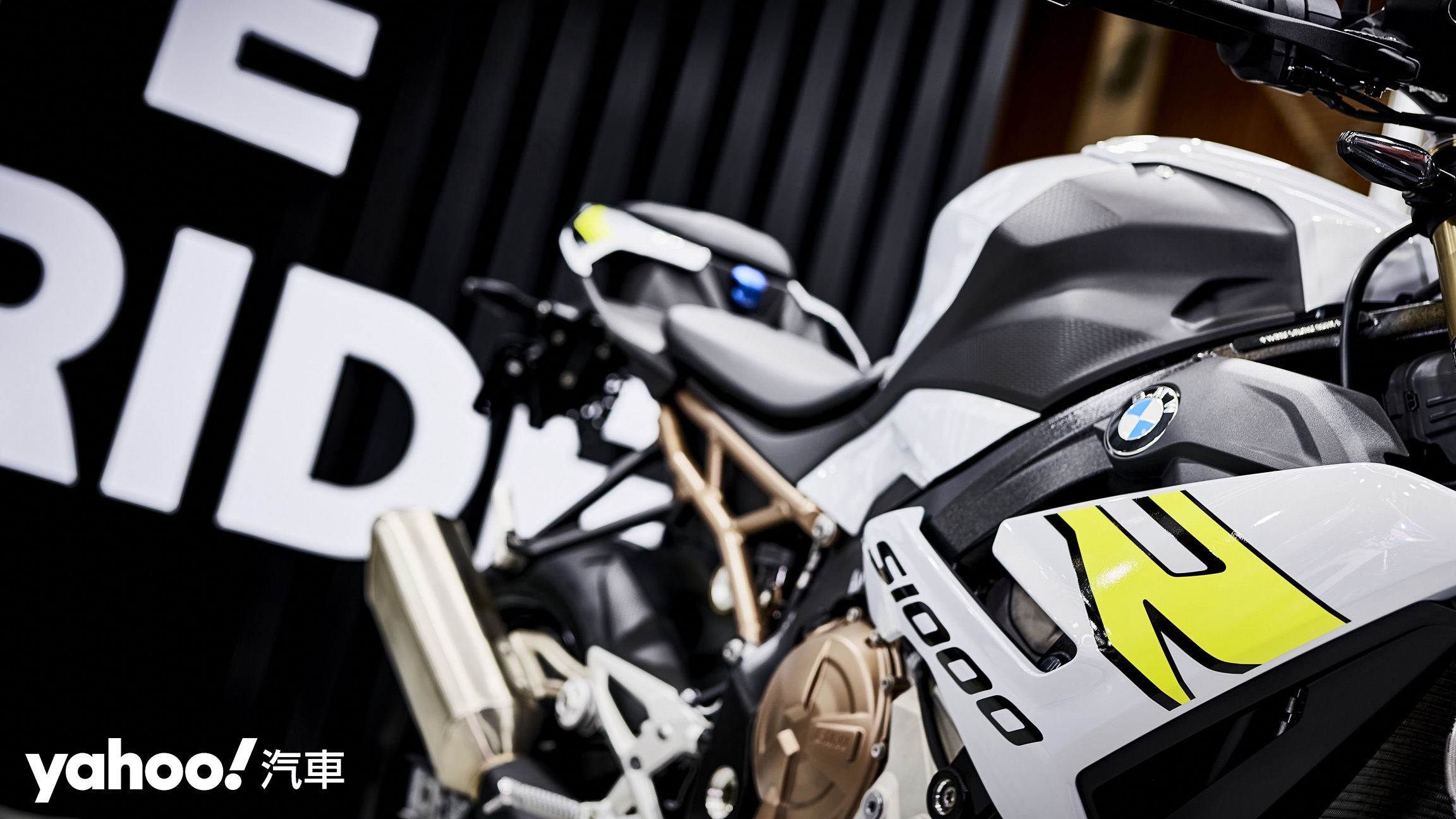 BMW Motorrad R18 Transcontinental、S1000R駕到！2021五股重型機車展戰艦登場！