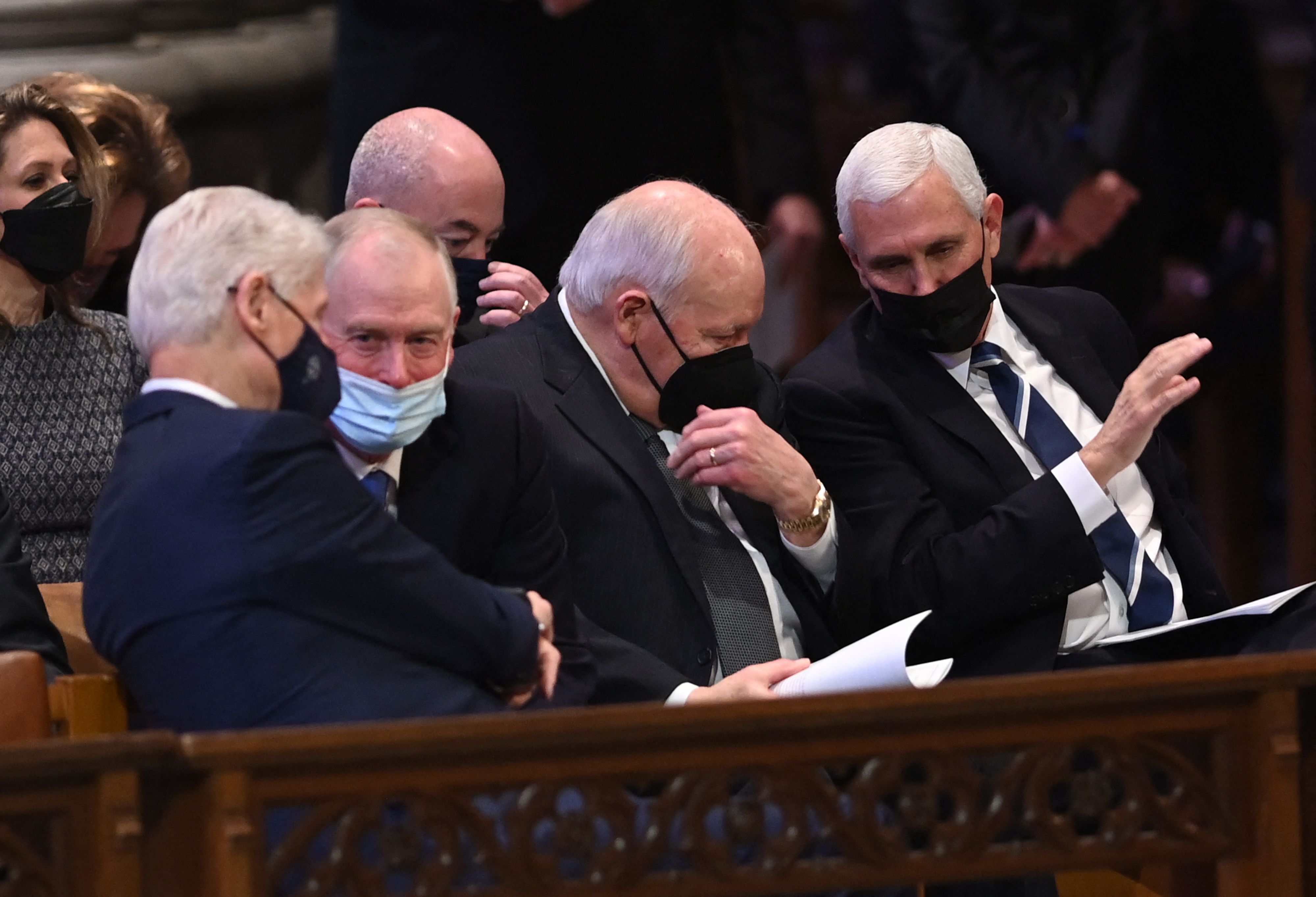 Dick cheney attend bush funeral