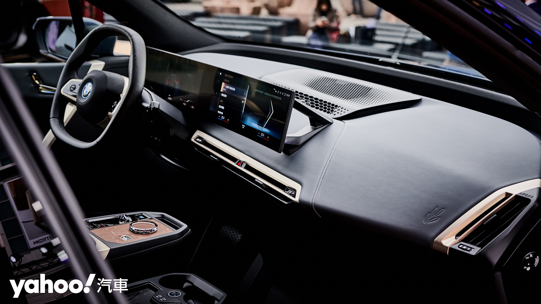 2022 BMW iX終於揭露正式售價320萬起！帶電10週年集大成之作！