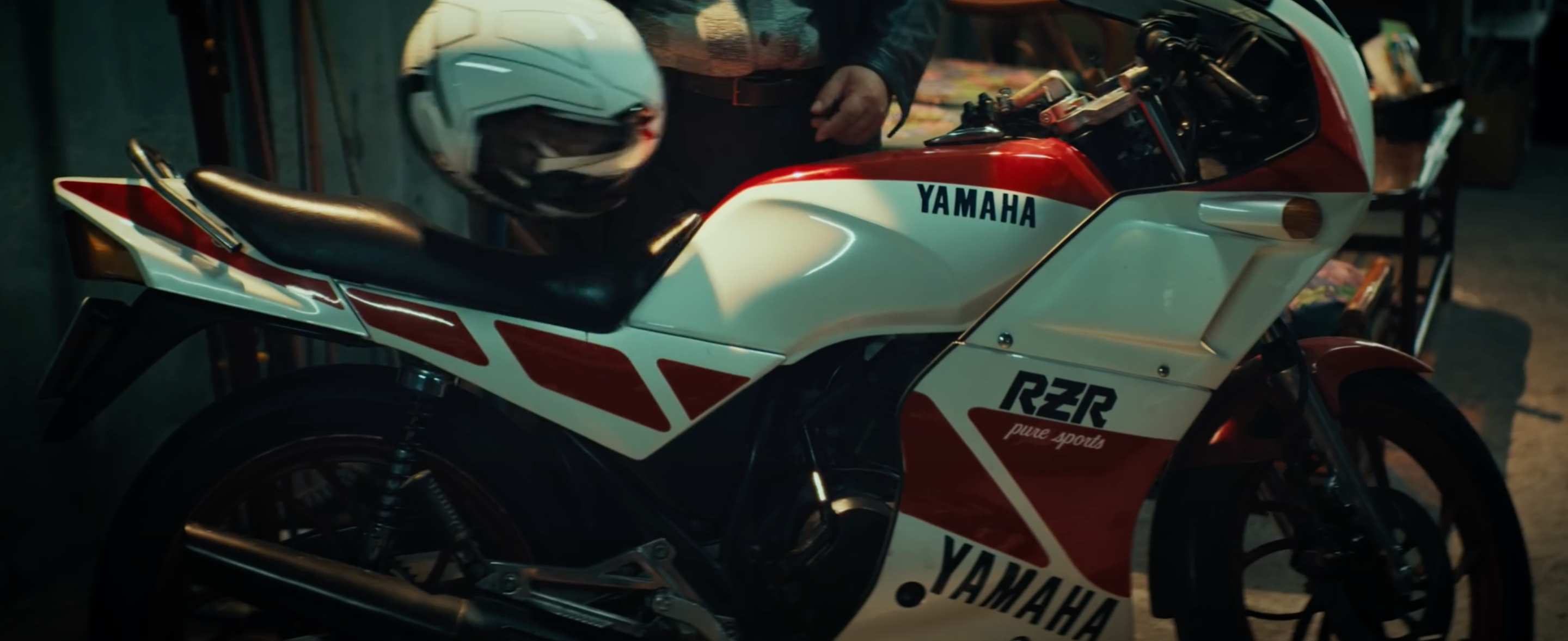 茄子蛋新歌《閣愛妳一擺》Yamaha RZR經典現身！同場懷念那些年我們一起追過的風