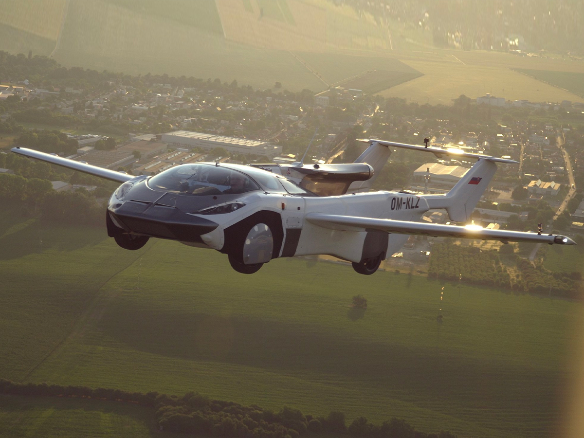Carro voador passa em testes e é aprovado na Europa