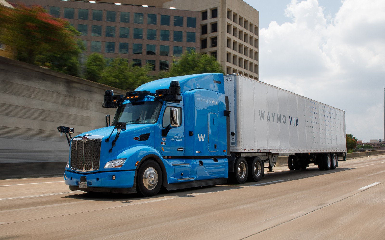 photo of Waymo has its first commercial autonomous trucking customer image