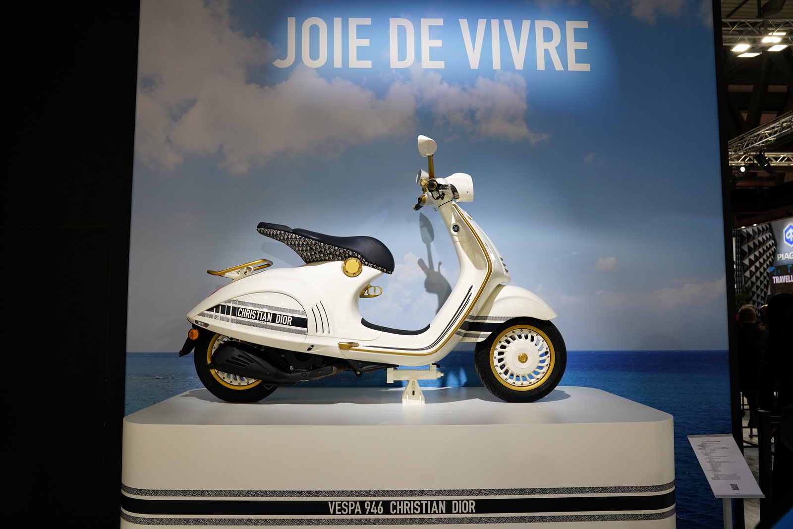 圖／Vespa 946 Christian Dior特仕版曾於去年義大利米蘭國際機車展（EICMA）亮相。