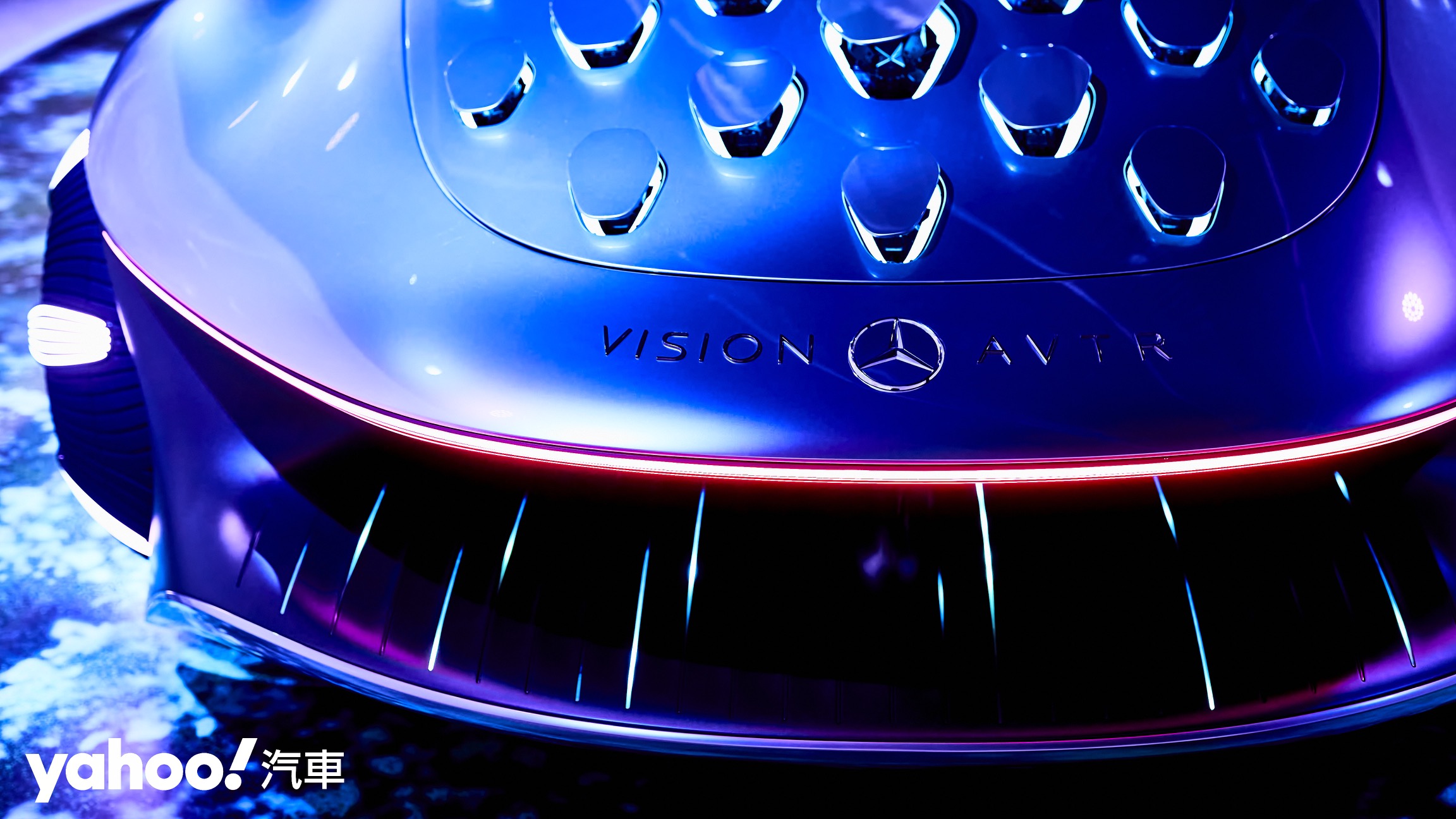 Mercedes-Benz VISION AVTR化身降世！以概念揭示人機生態的未來？