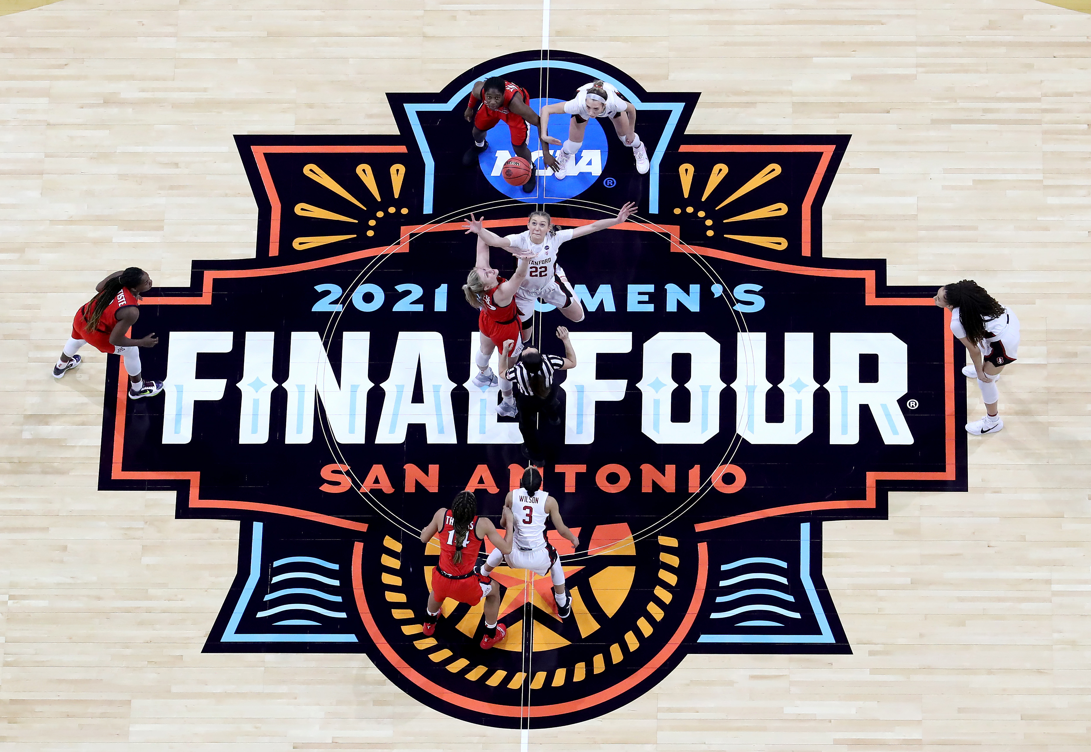 SAN ANTONIO, TEXAS - APRIL 04:  Cameron Brink #22 of the Stanford Cardinal and Cate Reese #25 of the Arizona Wildcats fight for the opening tipoff during the National Championship game of the 2021 NCAA Women's Basketball Tournament at the Alamodome on April 04, 2021 in San Antonio, Texas.The Stanford Cardinal defeated the Arizona Wildcats 54-53 to win the national title. (Photo by Elsa/Getty Images)