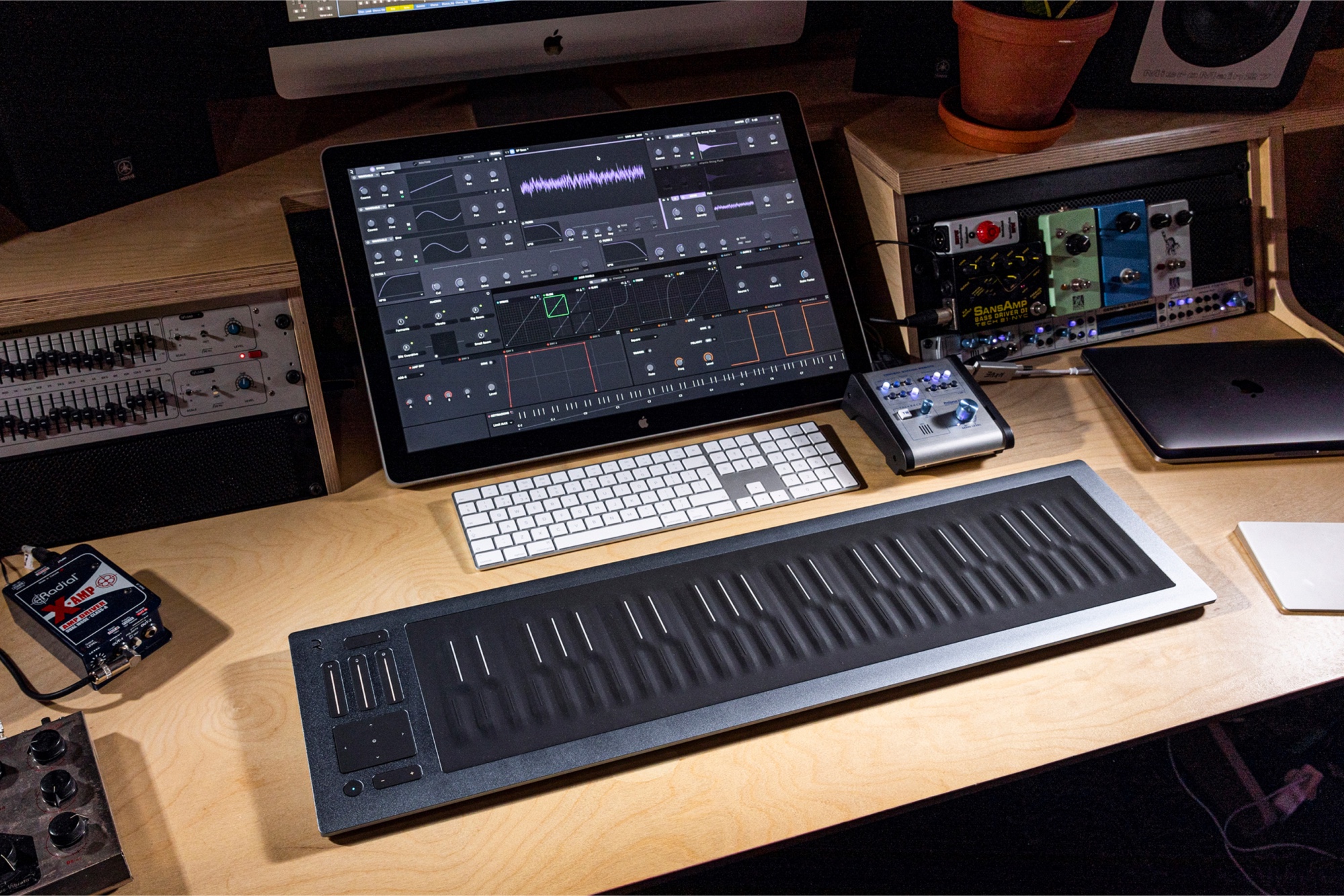 Roli's redesigned Seaboard Rise keyboard offers more precise playing  Engadget