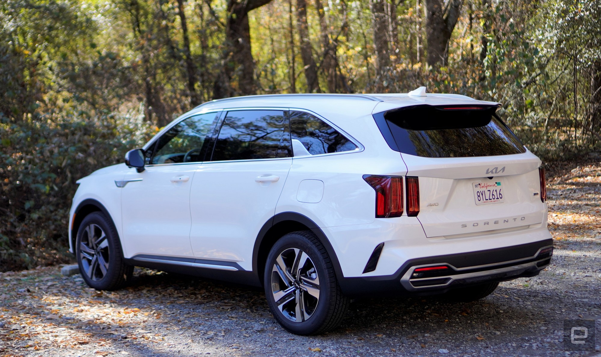 2022 Kia Sorento PHEV side profile