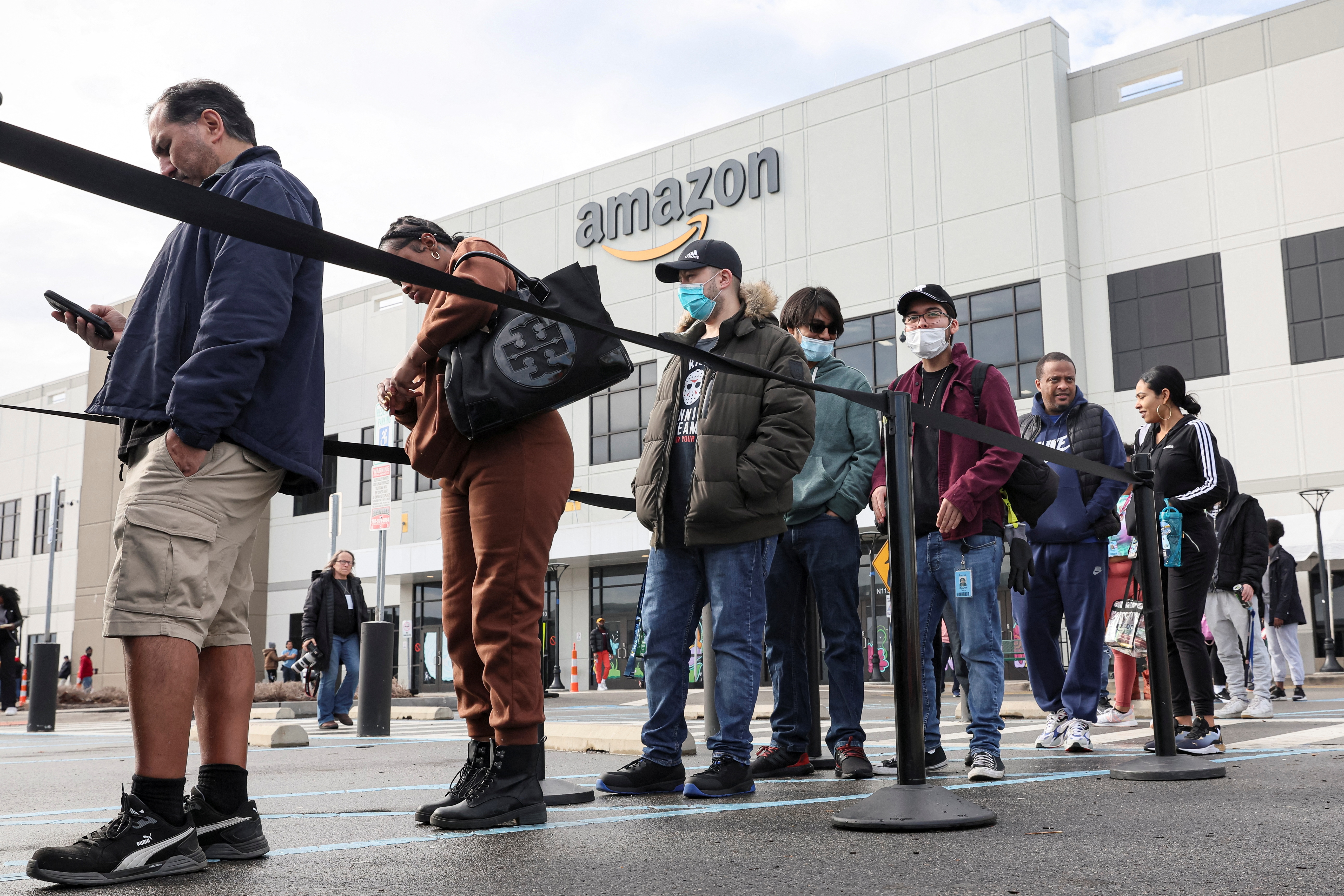 Amazon suspends Staten Island workers who organized an impromptu strike