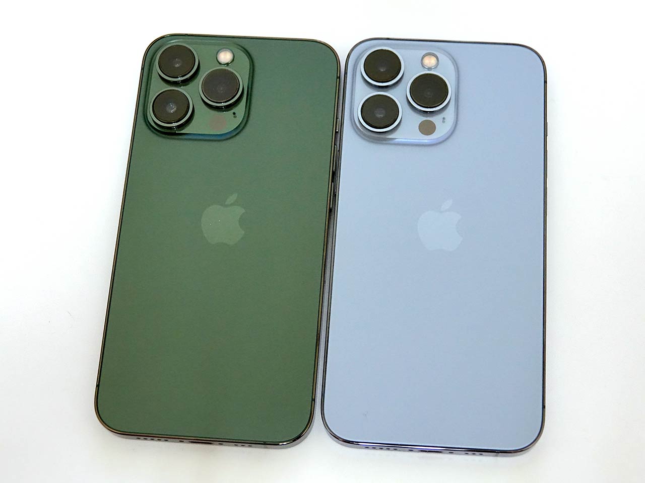 iPhone 13｜13 Proの新色グリーンを実機でチェック iOS 15.4のマスクありFace IDも試した（石野純也