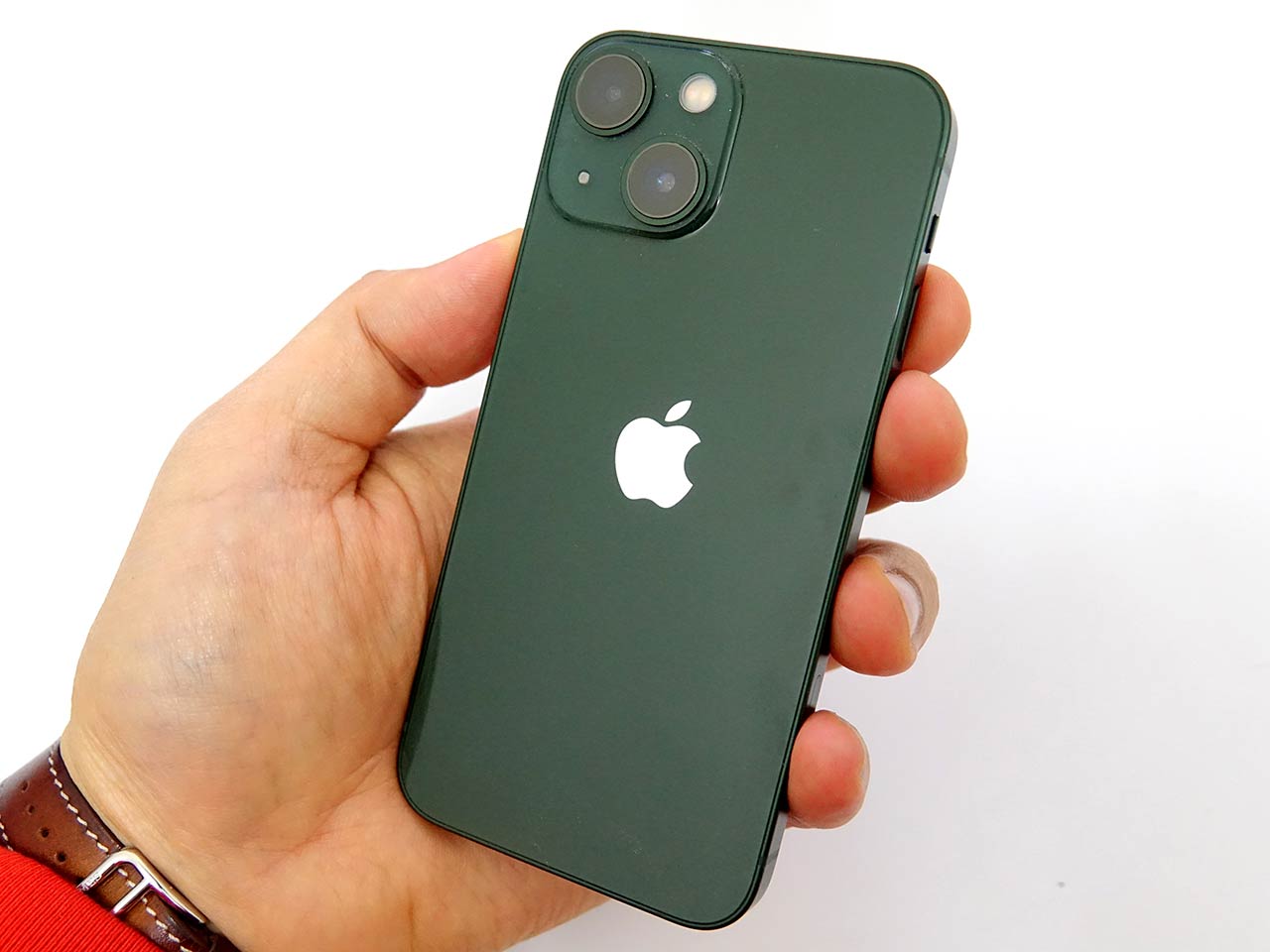 Checking The New Green Color Of Iphone 13 13 Pro On The Actual Machine I Also Tried Face Id With A Mask Of Ios 15 4 Junya Ishino Newsdirectory3 Com News Directory 3