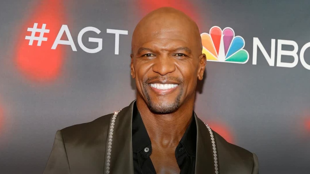 Terry Crews looks near unrecognizable after signing for LA Rams in