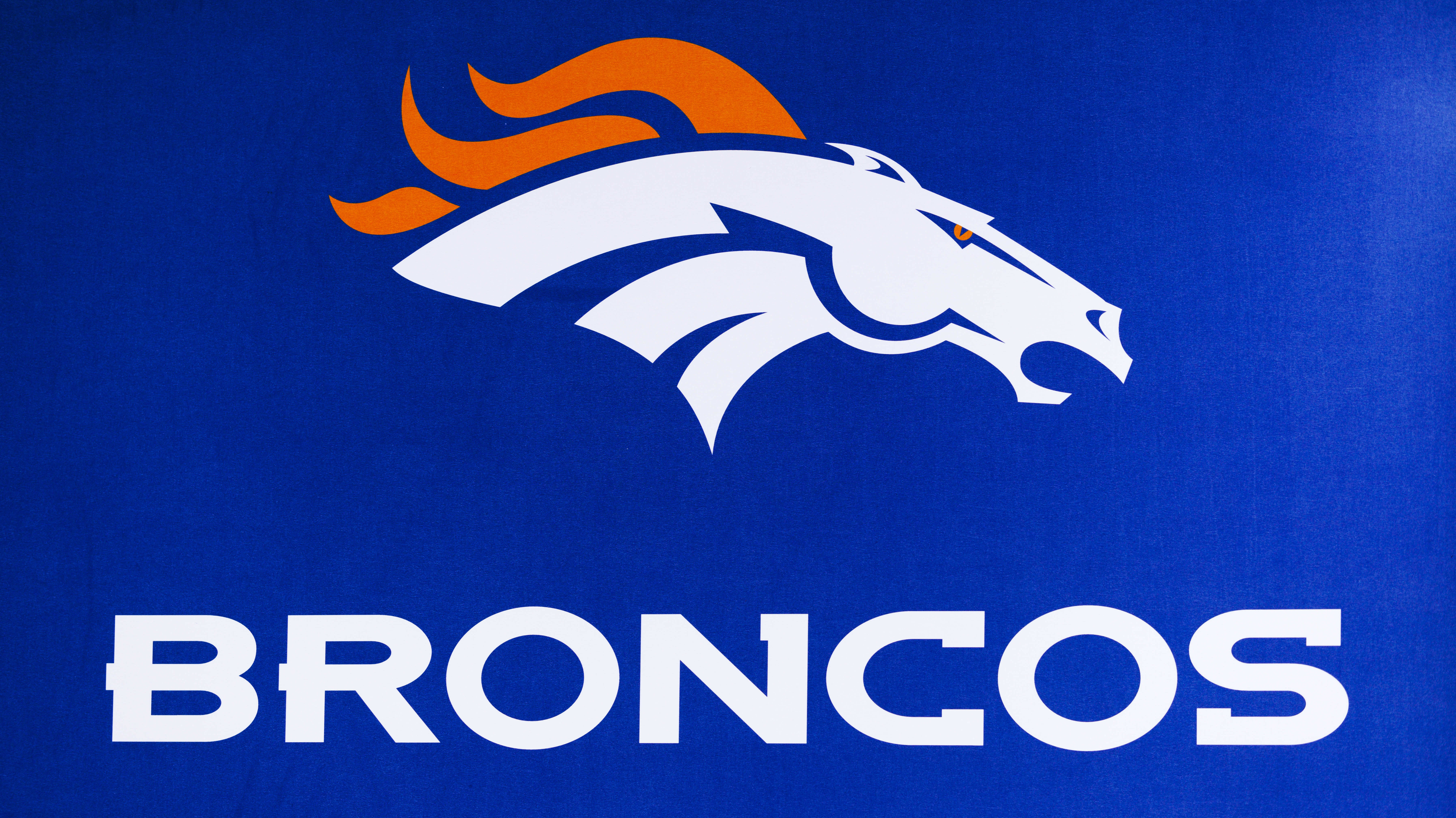 Walmart heir to bid for Denver Broncos: sources