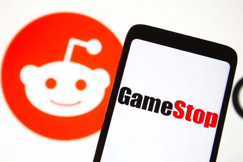 The 'villain' in Reddit's GameStop investor saga is shutting down