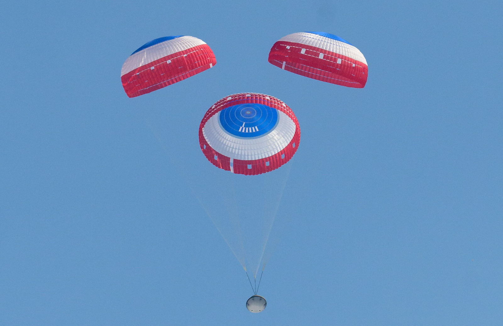 Boeing’s Starliner safely returns to Earth after second test flight