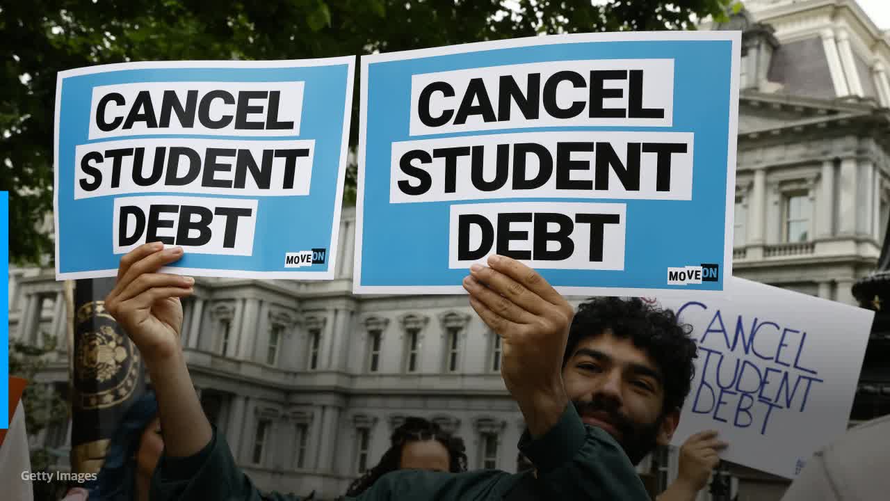 Biden Canceling Student Debt Could Help Party Avoid 'Disaster' Midterms