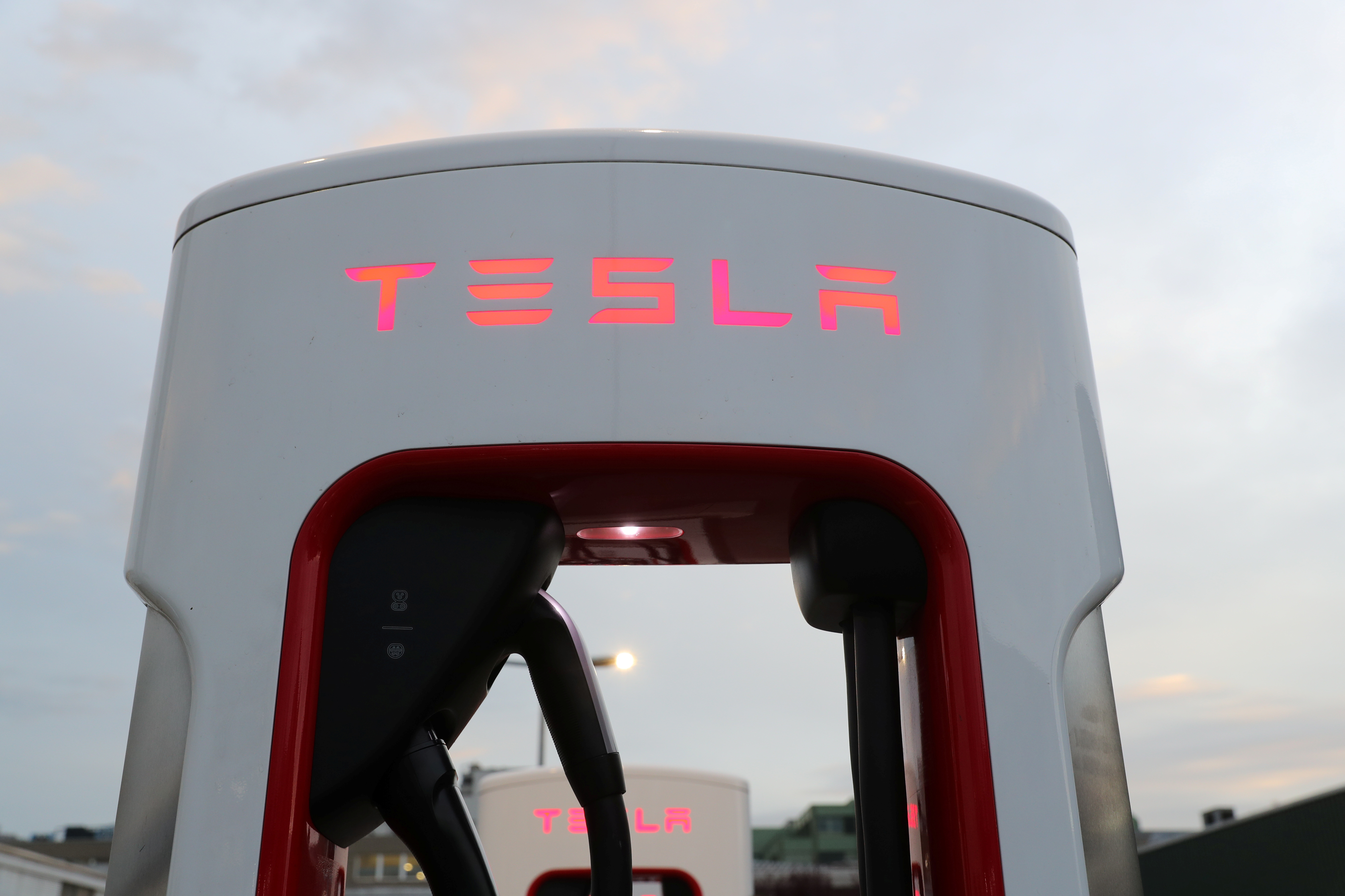 White House confirms Tesla is working on an ‘open’ Supercharger network in North America