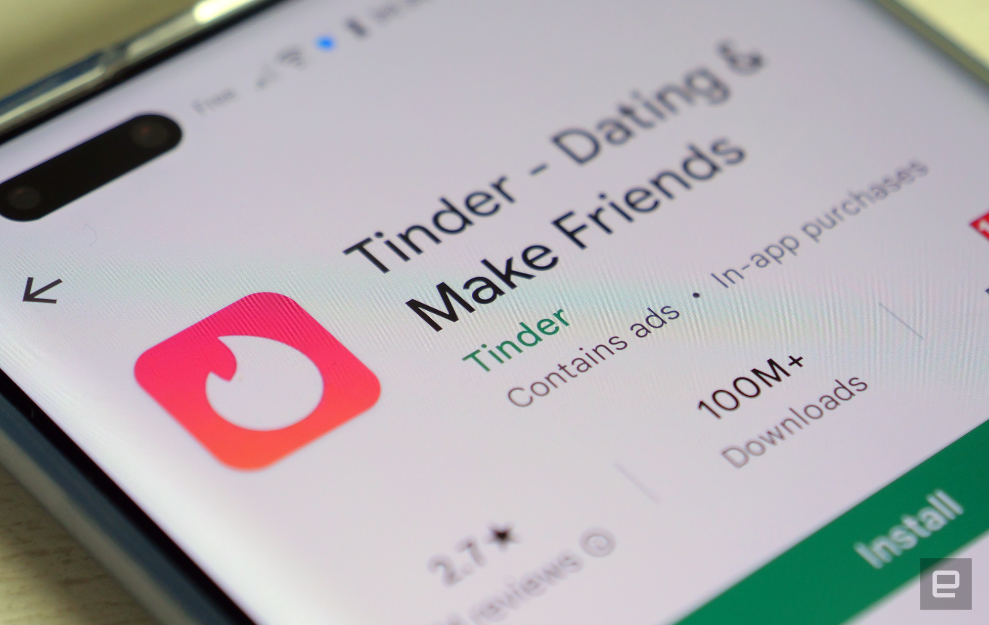 See which friends use tinder