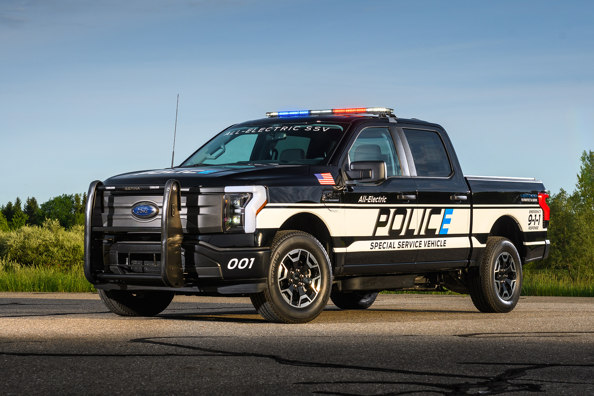 Ford reveals an F-150 Lightning built for police work