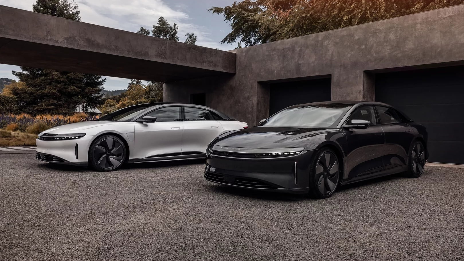 Lucid Air will soon have a "Stealth Look" finish option