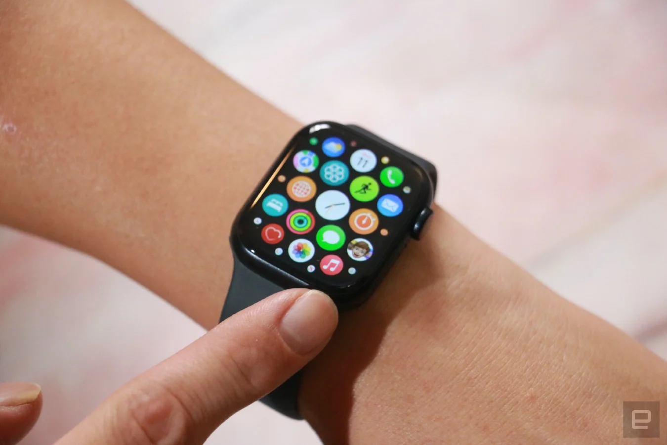 Apple Watch Series 7 baja a $ 280 en Amazon