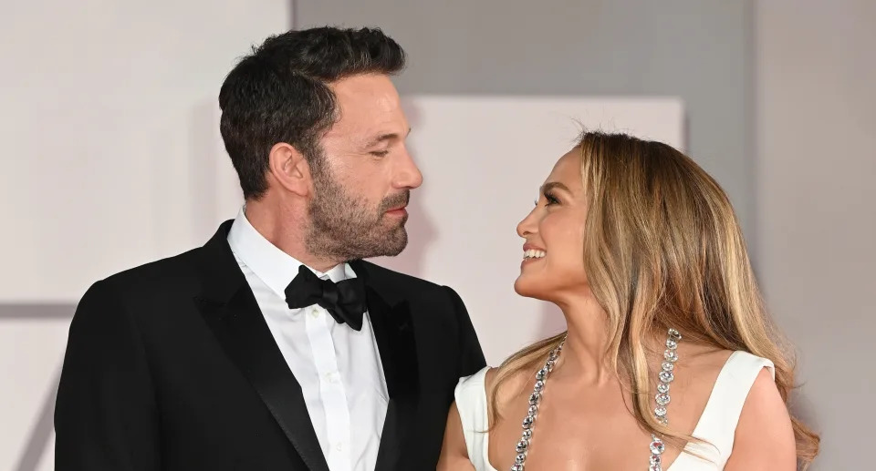 Jennifer Lopez wore $30 flip flops before her second wedding to Ben Affleck