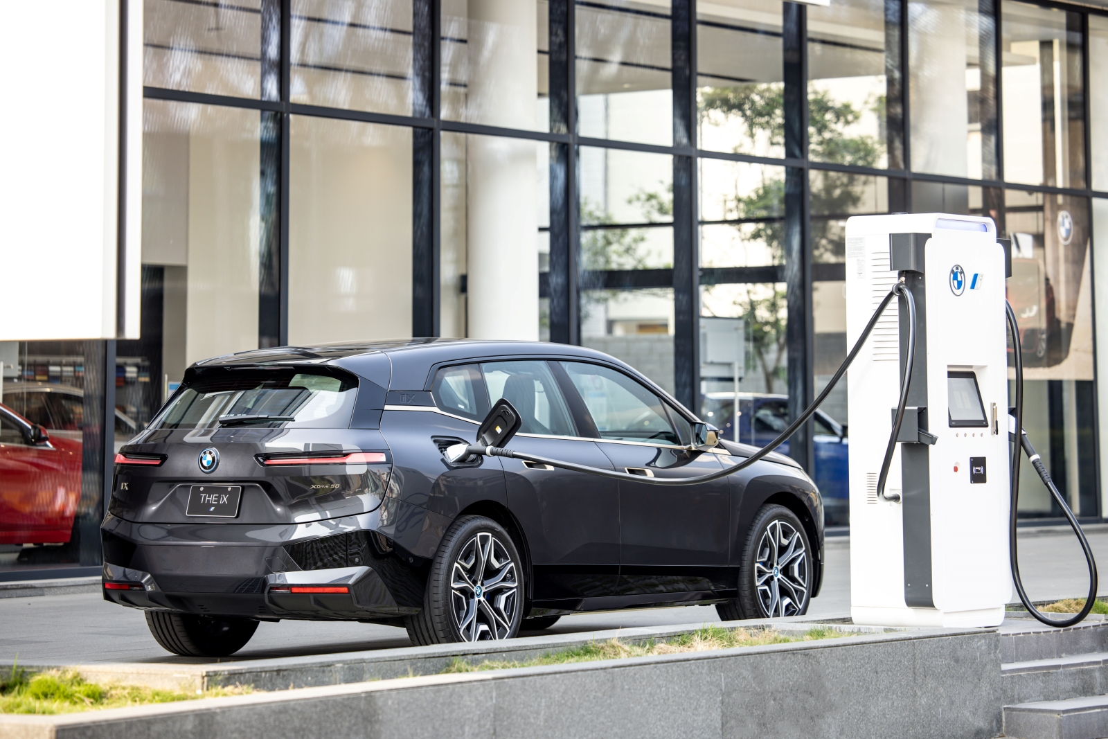 BMW i高速充電網已上線！啟動你的純電環台之旅！！
