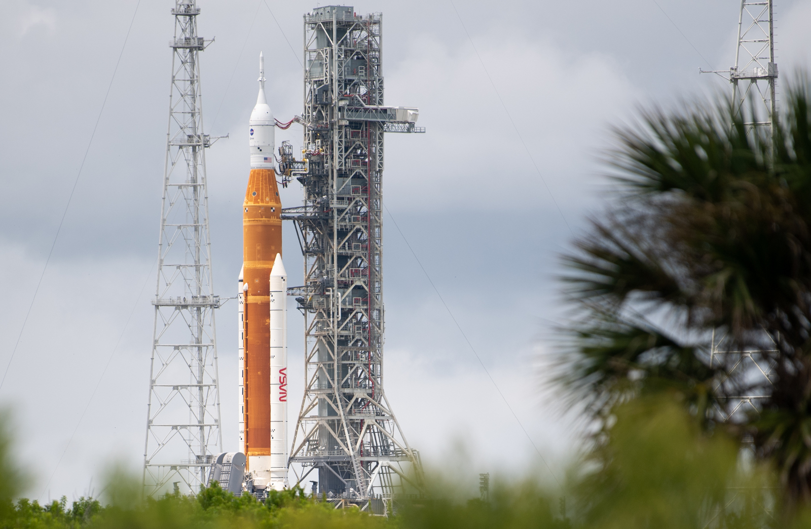 La NASA termine avec succès le test vital de carburant pour fusée Artemis 1
