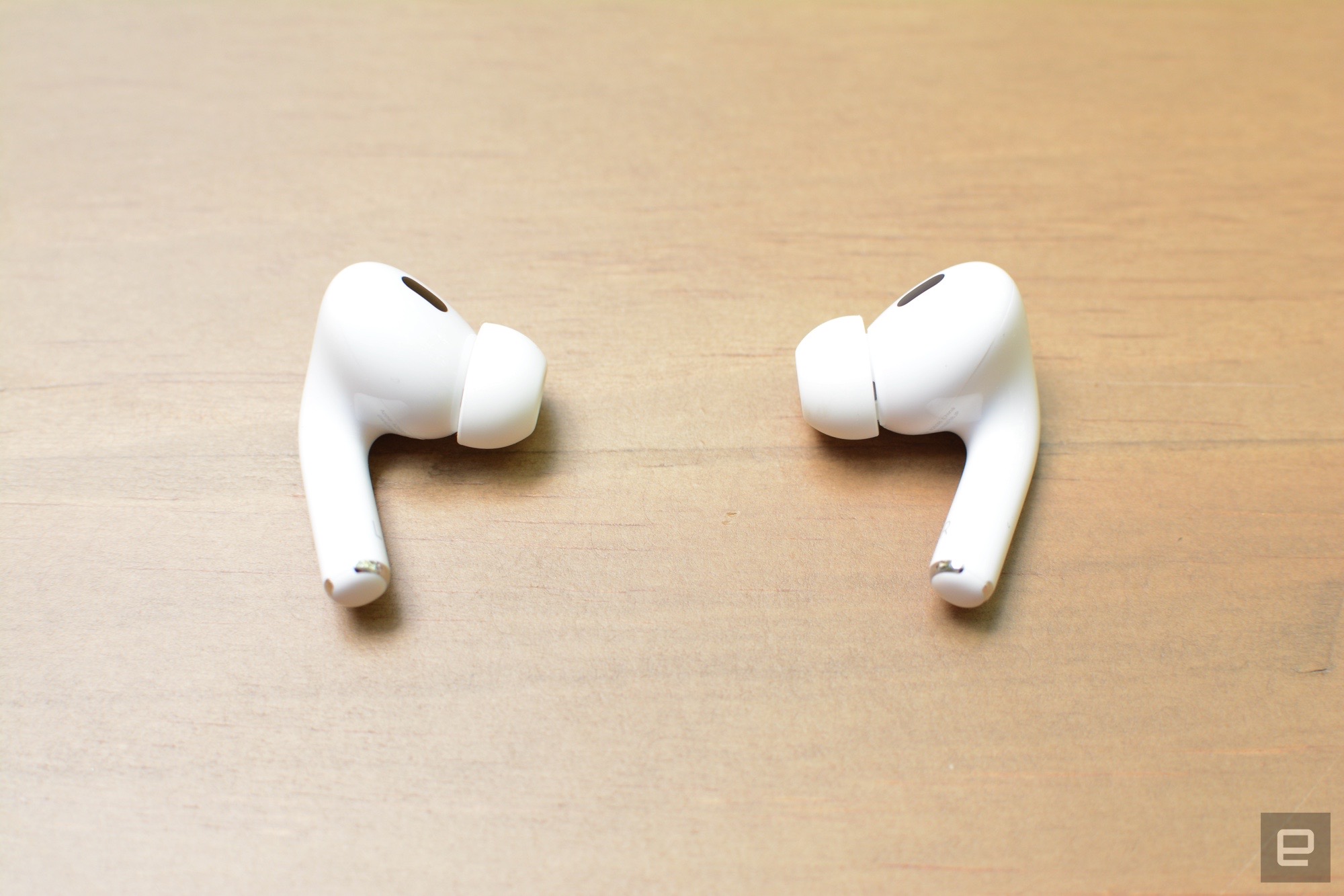 Airpods pro 2 mtjv3. Apple AIRPODS Pro 2022. Аирподс 2022. Новые аирподсы 2022. Аирподс последняя версия.