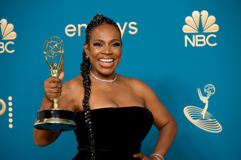Sheryl Lee Ralph says she spoke with Jimmy Kimmel about laying onstage during Quinta Brunson’s Emmy acceptance speech: ‘Ooh, the disrespect, Jimmy!’