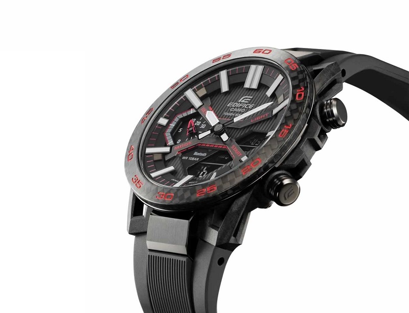 ▲CASIO EDIFICE ECB-2000PB-1A可透過藍芽將精確數據傳輸到手機。（圖片來源：Yahoo購物中心）