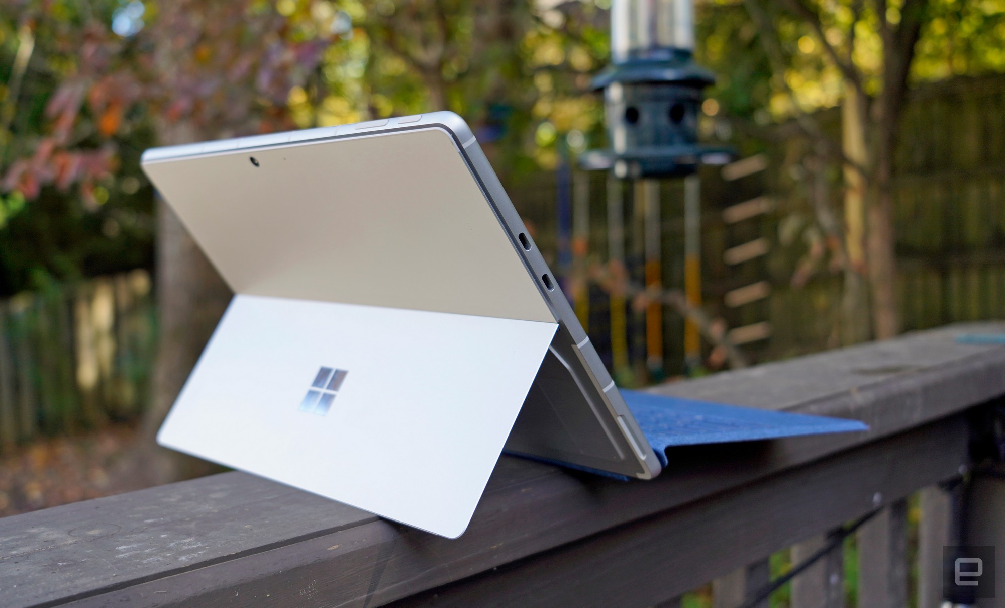 <p>Surface Pro 9 with 5G</p>
