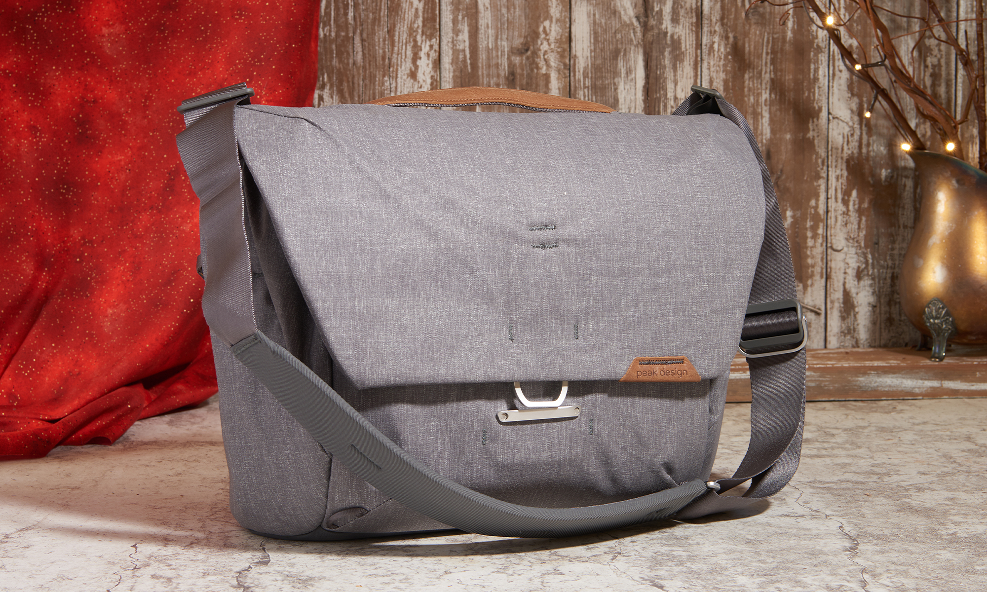 Peak Design Everyday Messenger bag V2 13L