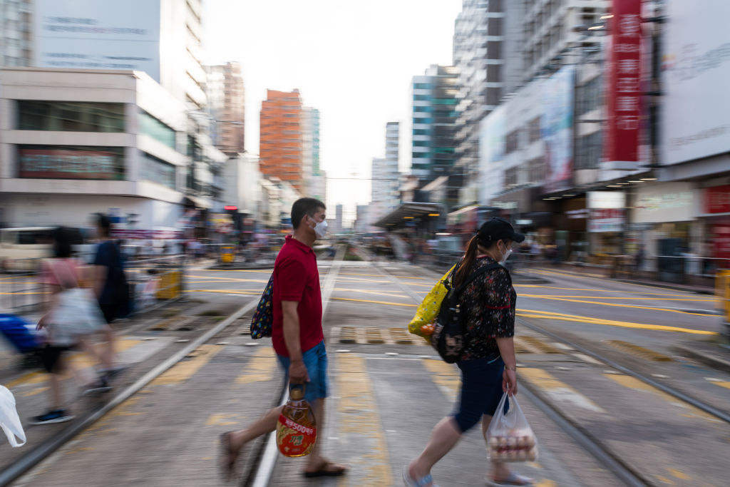 Experts estimate that more than one million Hong Kong people suffer from new coronary symptoms, poor memory, inability to concentrate, insomnia, anxiety and depression to promote the establishment of specialized clinics