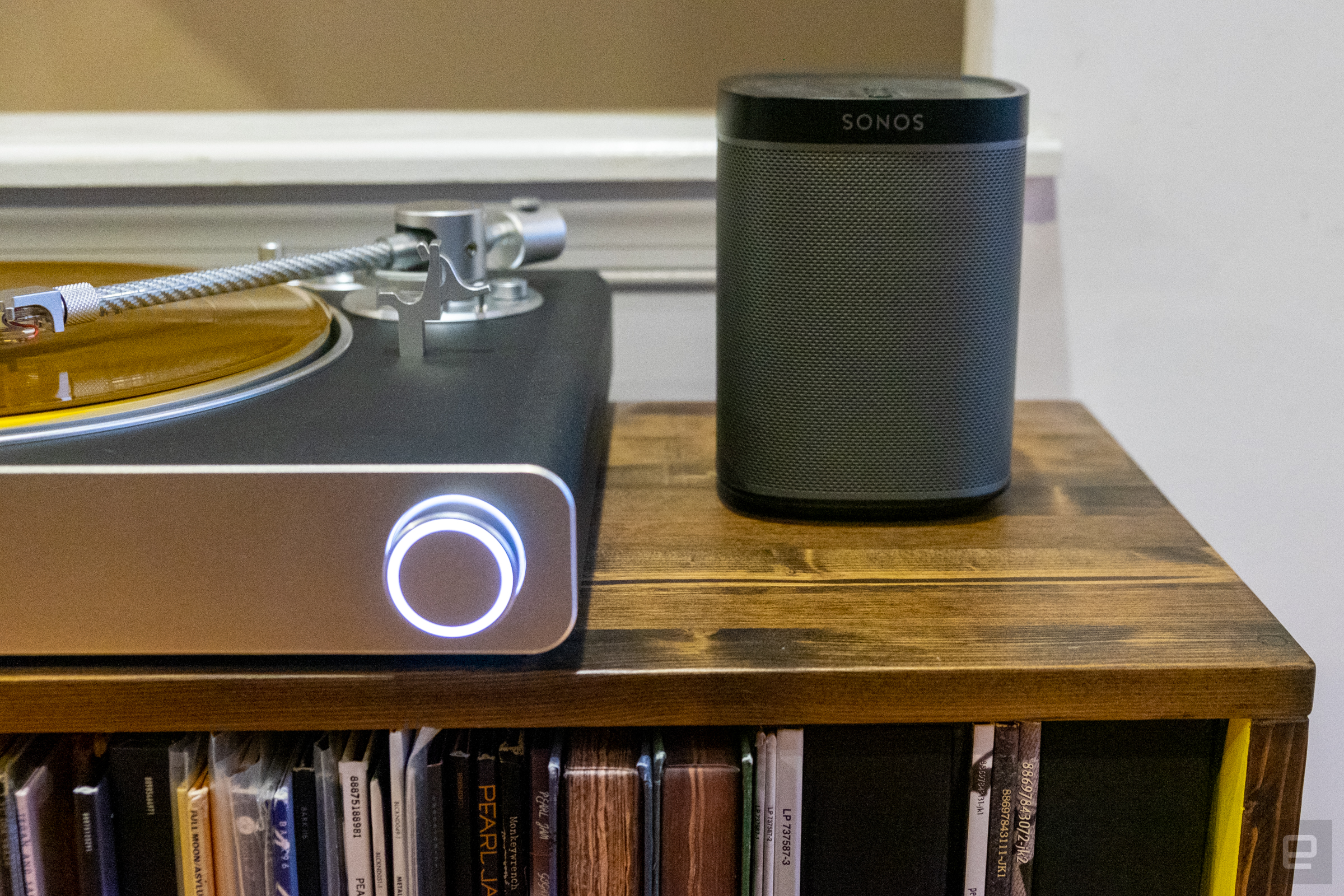 Victrola Stream Carbon Sonos-compatible turntable