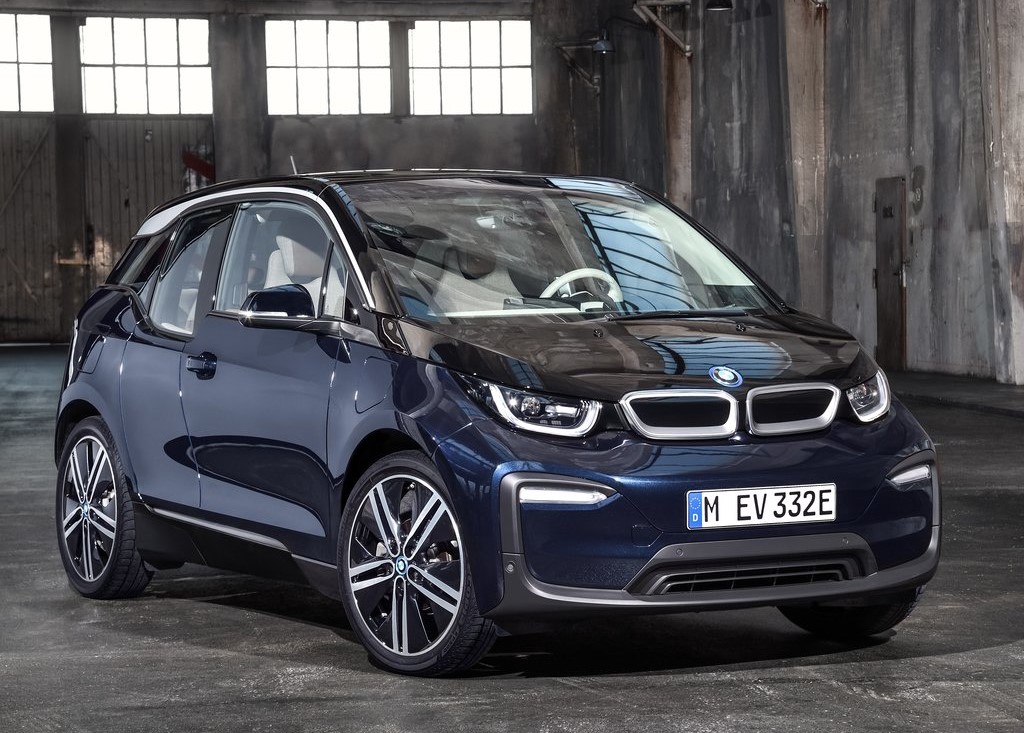 BMW i3 REX內燃機增程式車型，在引擎發電的輔助之下，能繳出最高達300公里的續航力。圖片取自：NetCarShow