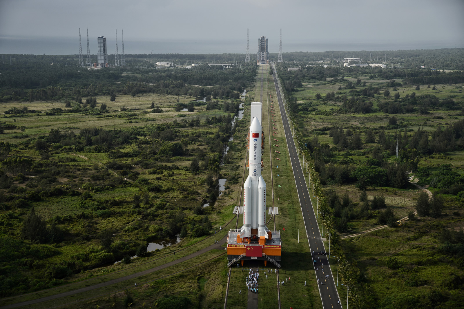 Spain briefly closes airspace on a runaway Chinese rocket – Engadget