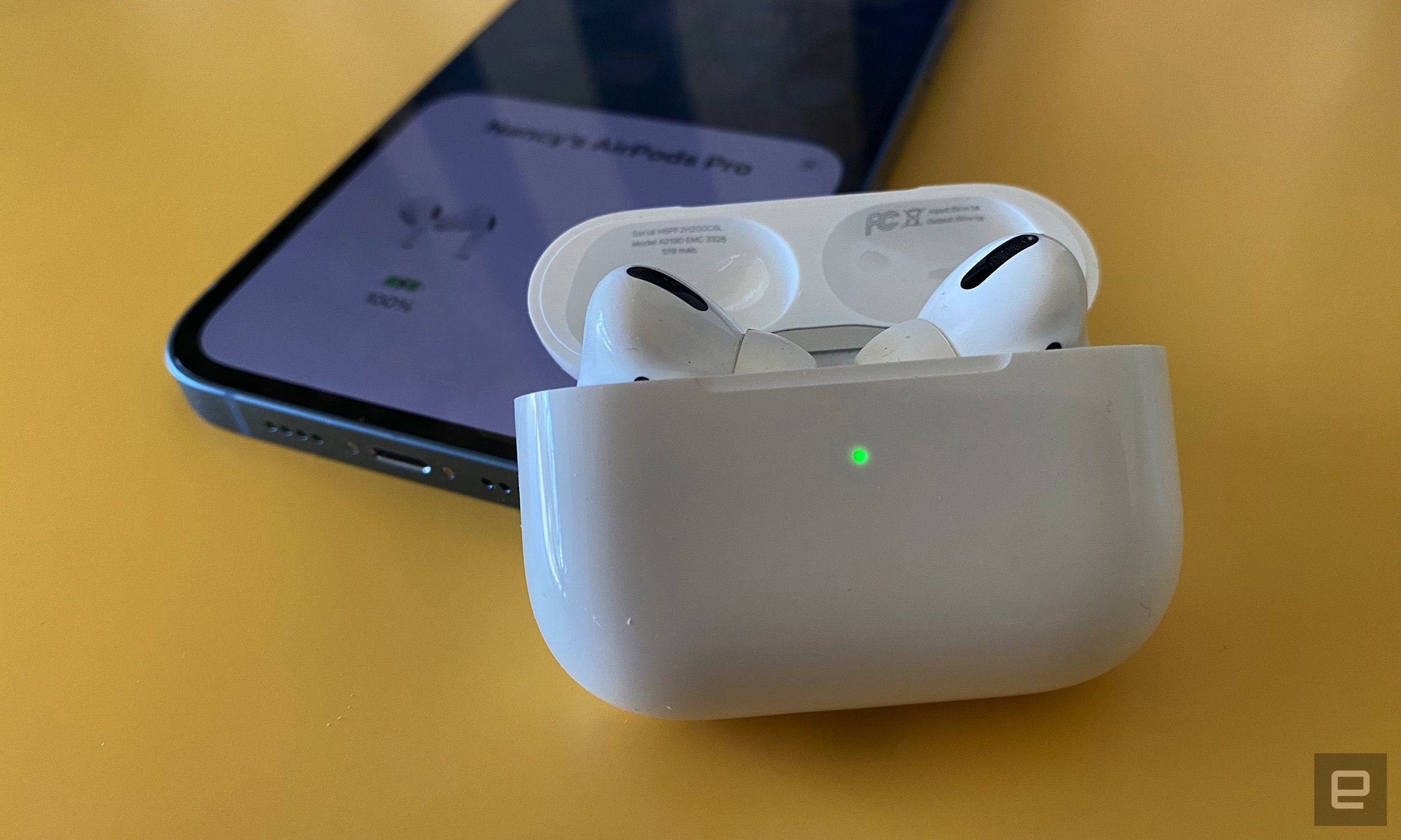 Cómo conectar AirPods a tu iPhone, Mac, Apple Watch y más