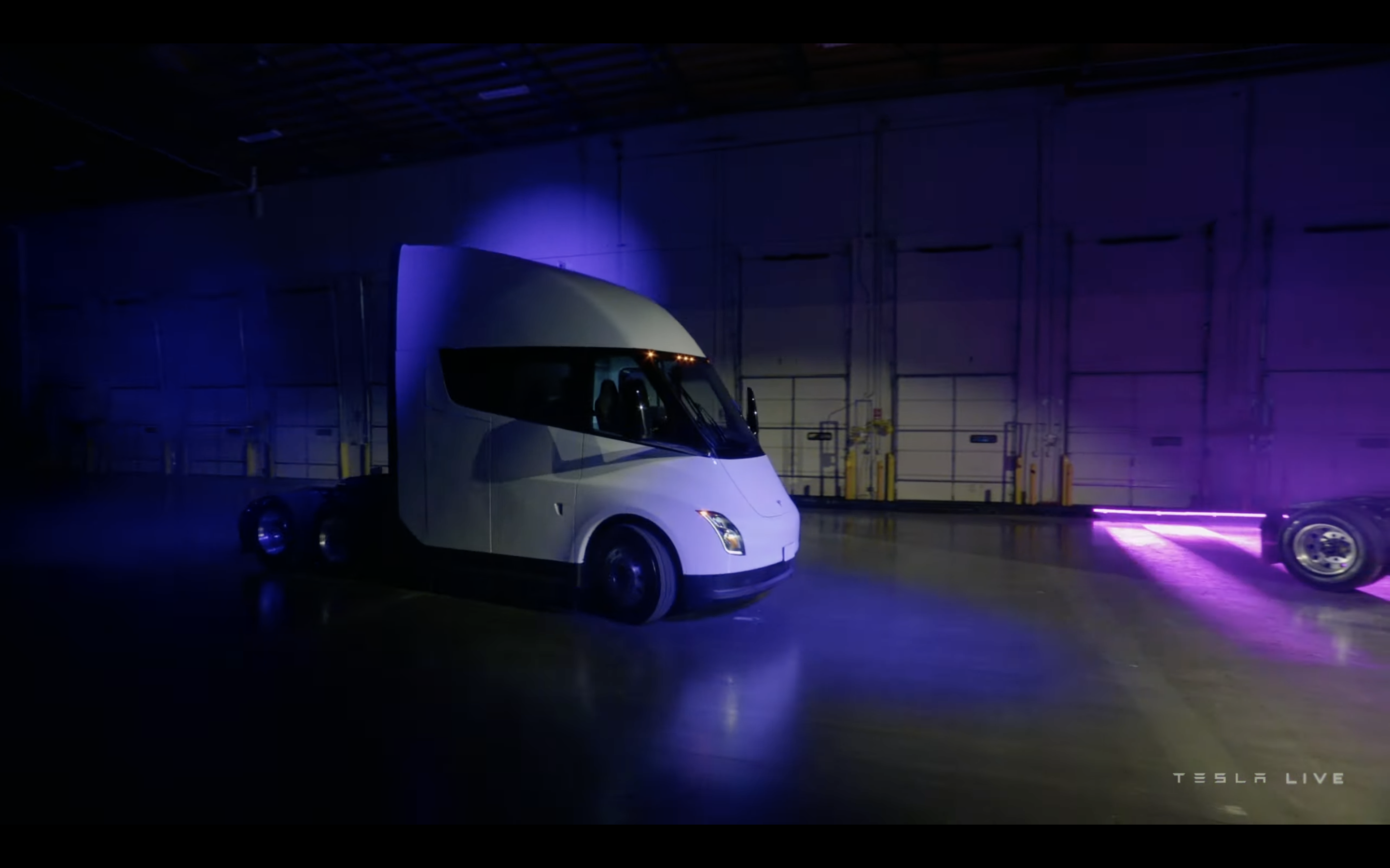 Tesla finally delivers its first production Semi