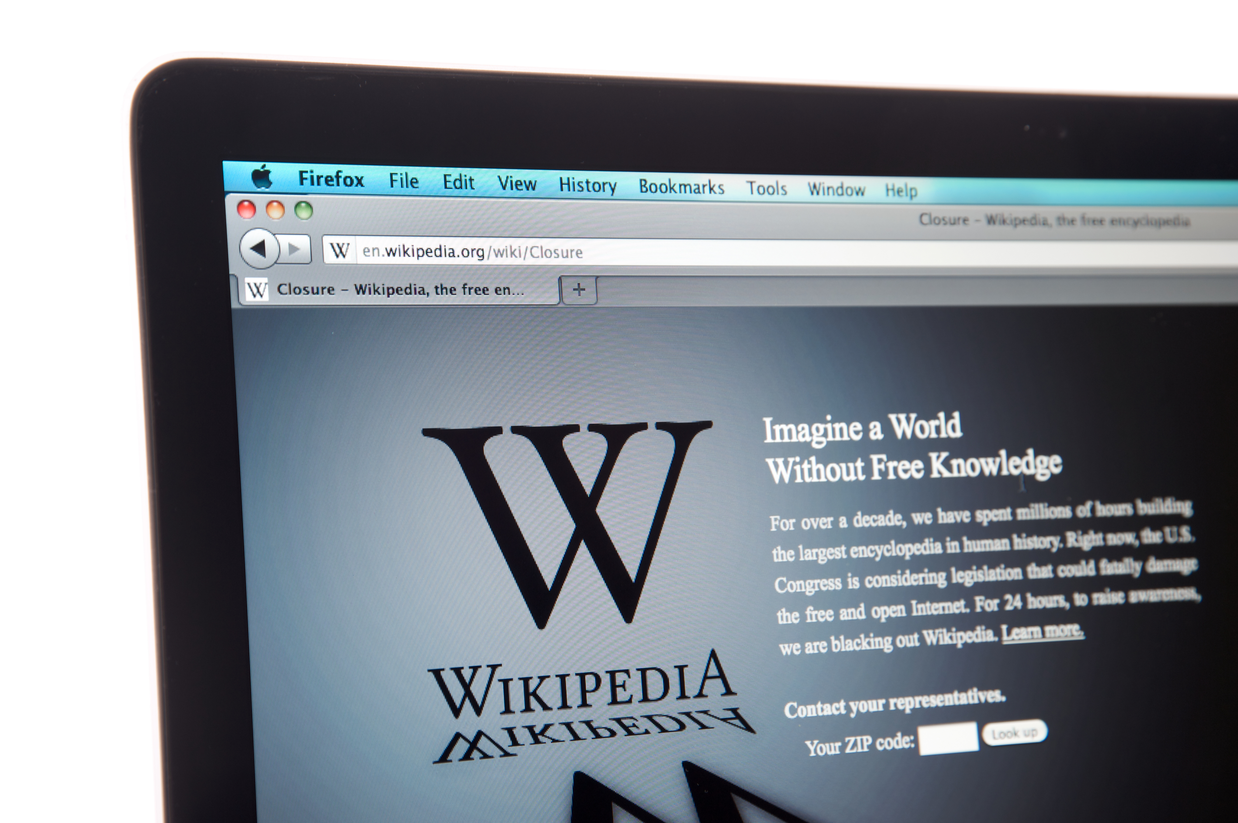 Pakistan blocks Wikipedia over 'sacrilegious' content