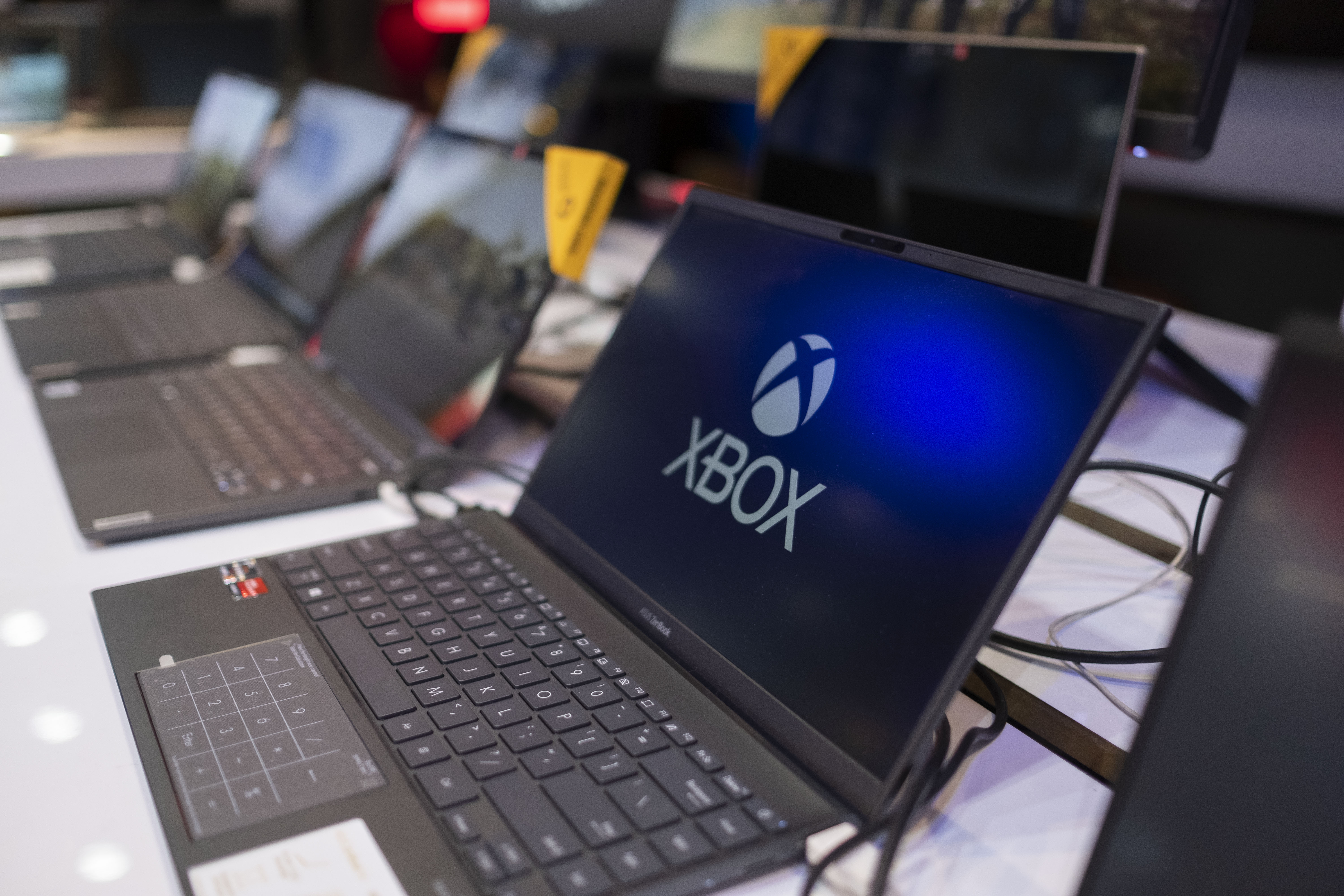 PC shipments saw their largest decline ever last
quarter