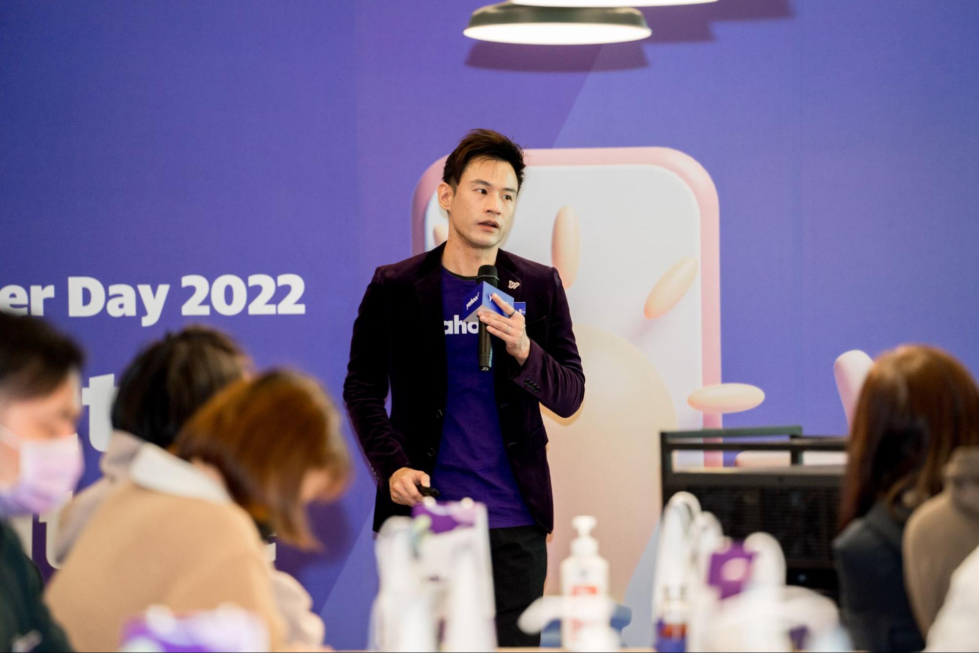 Leo Wang,Director,Partner & Supply Management,Yahoo