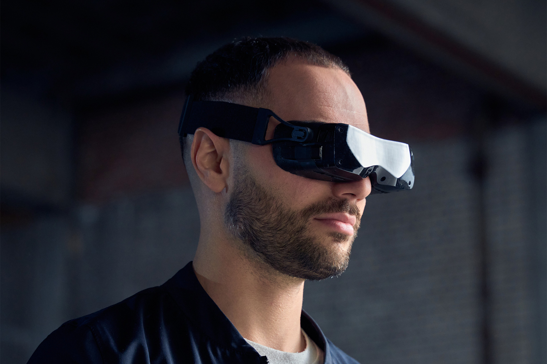 Bigscreen’s first VR headset is supposedly the world’s smallest | Tech Reader