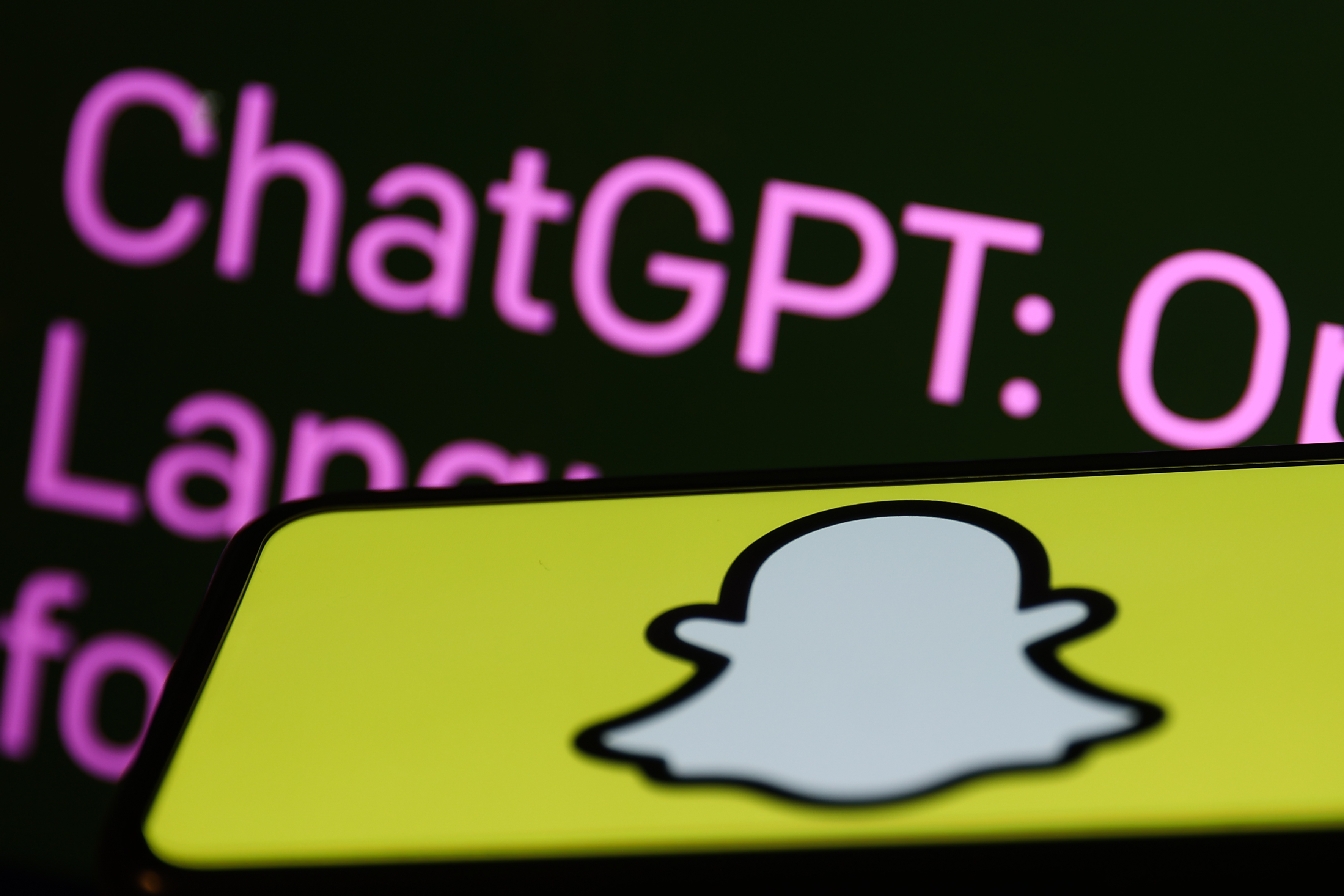 El chatbot My AI de Snapchat tuvo tantos errores que comenzó a publicar historias