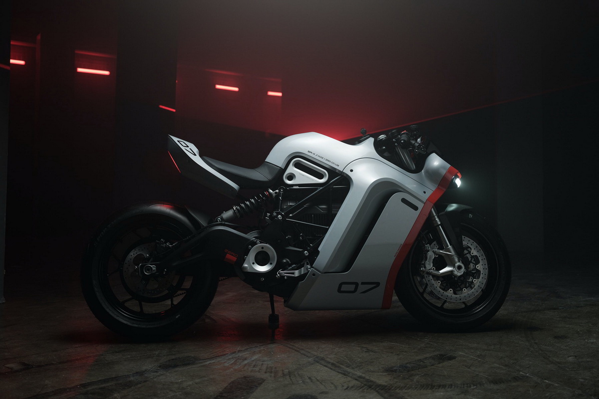 圖／來自美國的電動摩托車廠牌Zero Motorcycles，最近發表SR-X Concept概念電動重機，集有機與機械元素於一身，搭配強悍的性能表現，彷彿來自科幻電影！