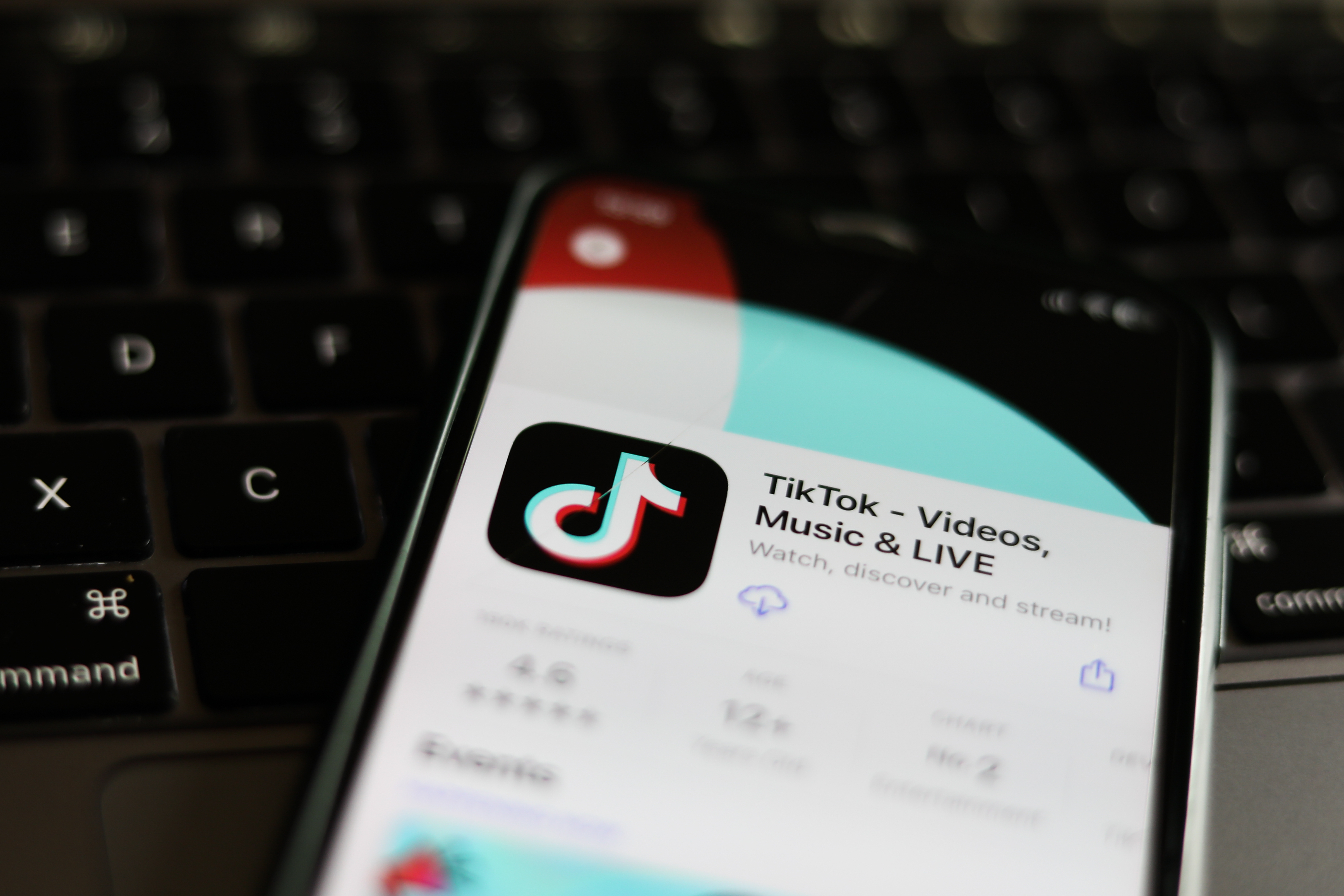 TikTok 创作者就全州应用禁令起诉蒙大拿州