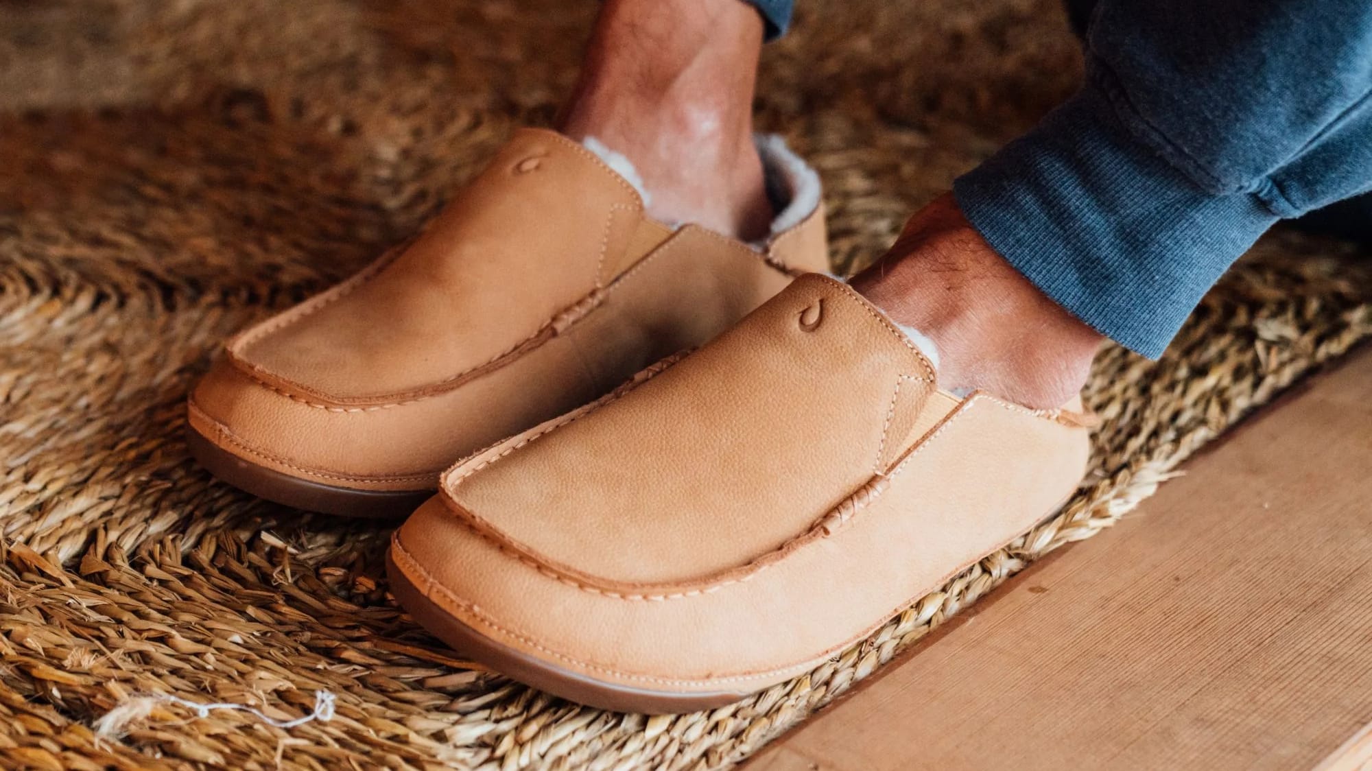 OluKai Kipuka Hulu Slippers