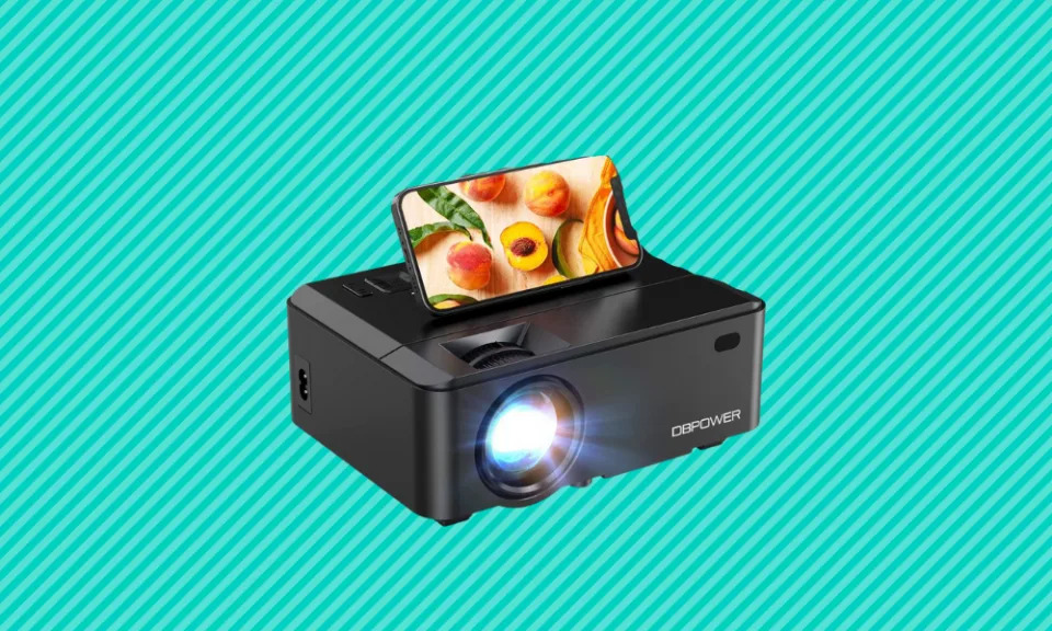 Convierte tu móvil en un proyector para tus vídeos de verano